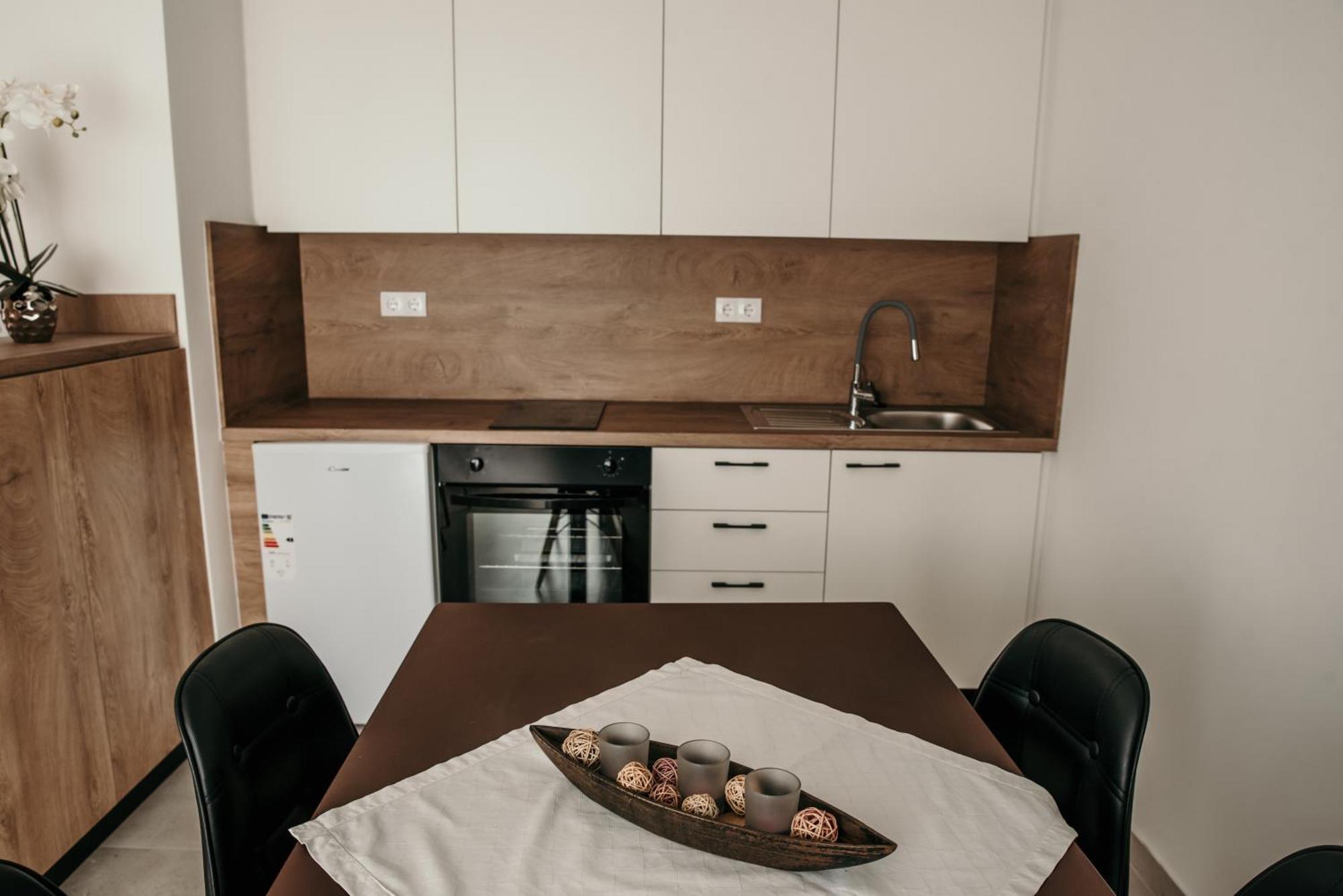 Apartman Krznaric Zupanja Ngoại thất bức ảnh