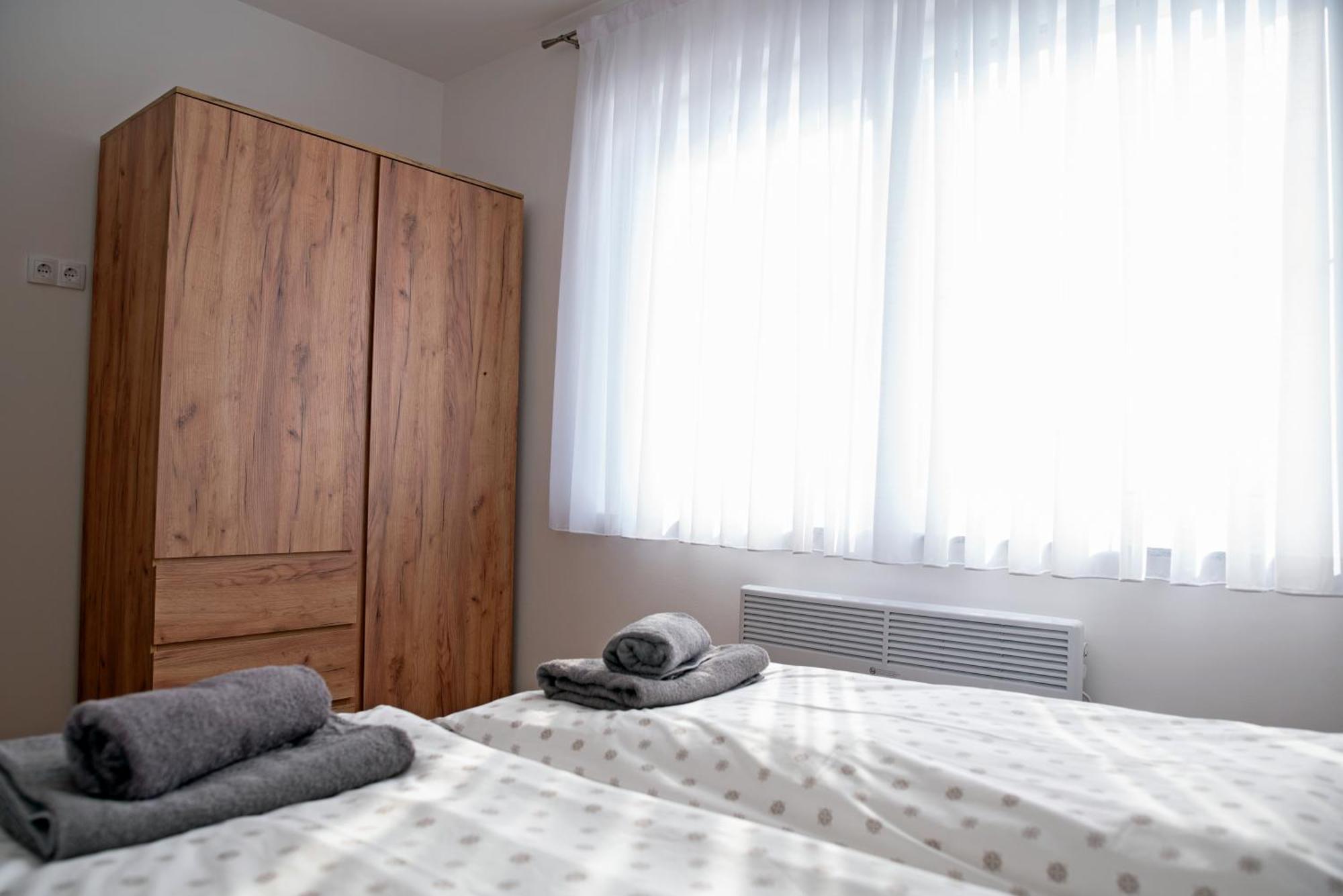 Apartman Krznaric Zupanja Ngoại thất bức ảnh